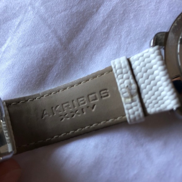 Akribos watch - Picture 5 of 7